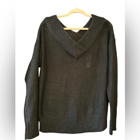 Alya by Franchesca’s V Neck Sweater Large - Picture 1 of 7